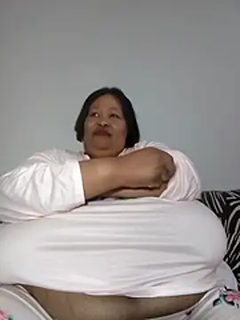 Snapshot of nancy111 chatting on 06/20/26, 02:31 nancy111 online show from 06/20/26, 02:31