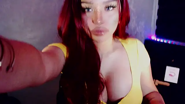 Snapshot of MistressBangs chatting on 12/22/25, 09:01 MistressBangs online show from 12/22/25, 09:01