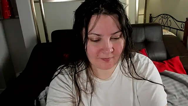 MarySwon online show from 12/25/24, 05:15