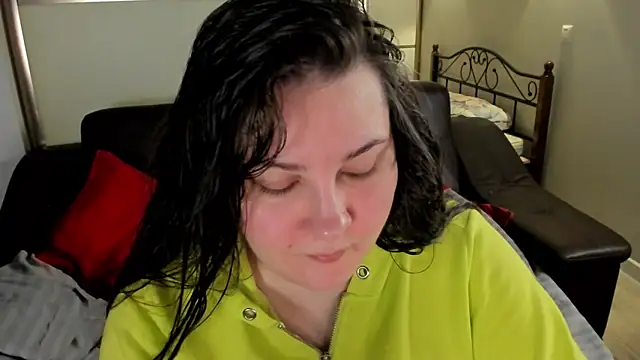 MarySwon online show from 03/11/25, 04:21