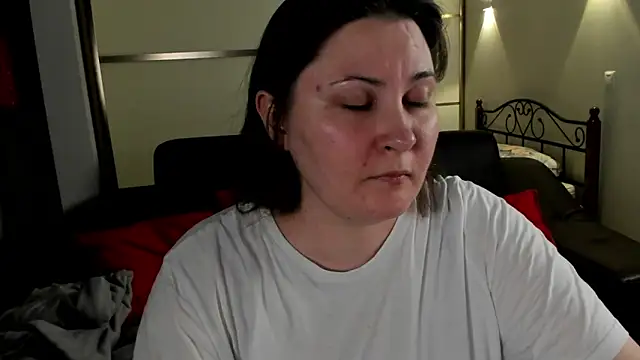 MarySwon online show from 03/18/25, 05:10