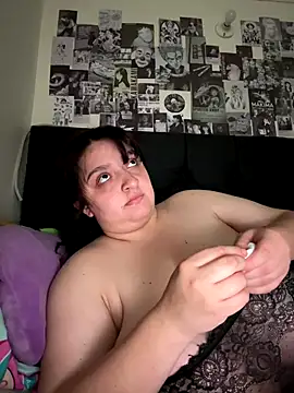 Snapshot of aliceayres797 chatting on 10/30/25, 08:31 aliceayres797 online show from 10/30/25, 08:31