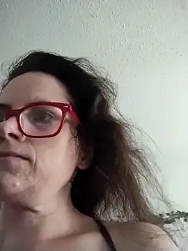 Snapshot of JessaBella chatting on 09/15/25, 03:01 JessaBella online show from 09/15/25, 03:01