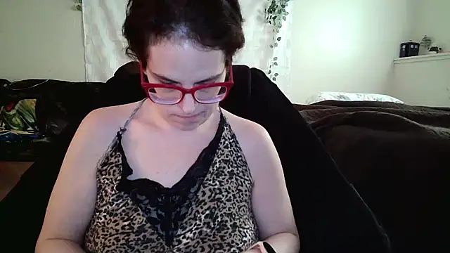 JessaBella online show from 10/28/25, 03:14