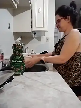 Snapshot of JessaBella chatting on 12/03/25, 03:32 JessaBella online show from 12/03/25, 03:32