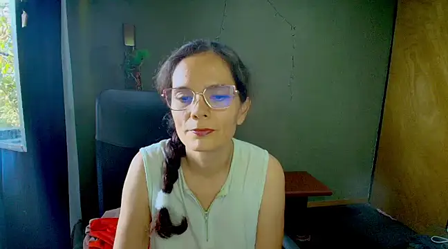 Snapshot of Nattyslave4U chatting on 03/22/25, 09:31 Nattyslave4U online show from 03/22/25, 09:31