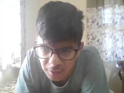 Snapshot of pavanboy chatting on 11/27/25, 03:52 pavanboy online show from 11/27/25, 03:52