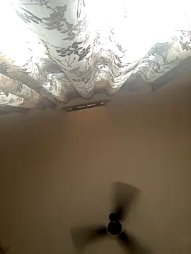 Snapshot of pavanboy chatting on 12/02/25, 04:29 pavanboy online show from 12/02/25, 04:29