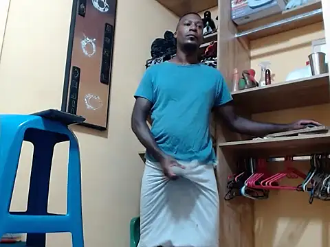 Snapshot of kurtbigcock chatting on 03/20/26, 07:41 kurtbigcock online show from 03/20/26, 07:41