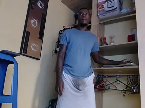 Snapshot of kurtbigcock chatting on 04/18/26, 04:55 kurtbigcock online show from 04/18/26, 04:55