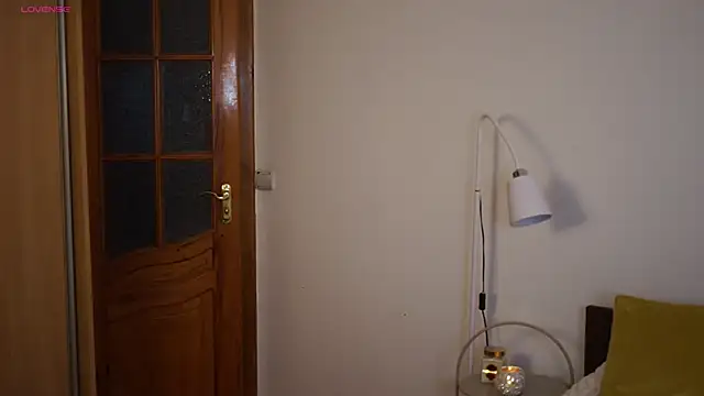 Snapshot of LitleSun chatting on 02/23/26, 04:15 LitleSun online show from 02/23/26, 04:15