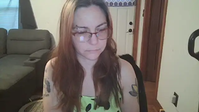 Snapshot of SweetAriesXO chatting on 02/06/26, 01:36 SweetAriesXO online show from 02/06/26, 01:36