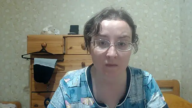 Snapshot of Smart_Rose chatting on 04/19/26, 06:43 Smart Rose online show from 04/19/26, 06:43