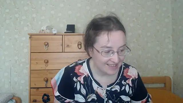 Snapshot of Smart_Rose chatting on 04/21/26, 03:17 Smart Rose online show from 04/21/26, 03:17