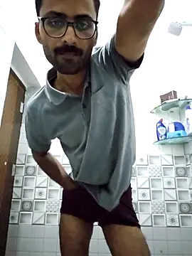 Snapshot of krishna8035 chatting on 09/18/25, 02:19 krishna8035 online show from 09/18/25, 02:19