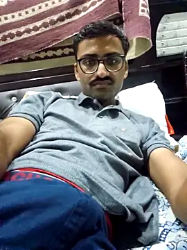 Snapshot of krishna8035 chatting on 09/21/25, 06:42 krishna8035 online show from 09/21/25, 06:42