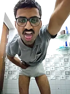 Snapshot of krishna8035 chatting on 11/05/25, 05:07 krishna8035 online show from 11/05/25, 05:07