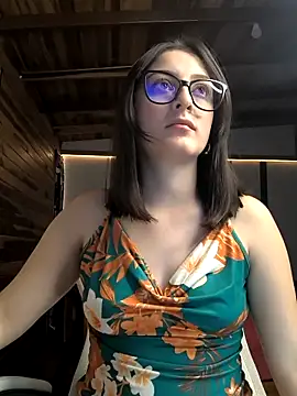 Snapshot of IsabelaGomez chatting on 04/06/26, 12:08 IsabelaGomez online show from 04/06/26, 12:08