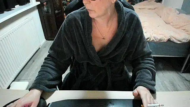 Snapshot of minoesje37 chatting on 02/22/25, 09:59 minoesje37 online show from 02/22/25, 09:59