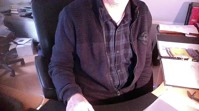 outlaw200 online show from 12/30/24, 01:03