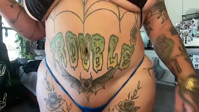 Snapshot of Sad1st1kSadie chatting on 12/20/25, 08:49 Sad1st1kSadie online show from 12/20/25, 08:49