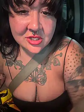 Snapshot of Sad1st1kSadie chatting on 03/08/26, 02:04 Sad1st1kSadie online show from 03/08/26, 02:04