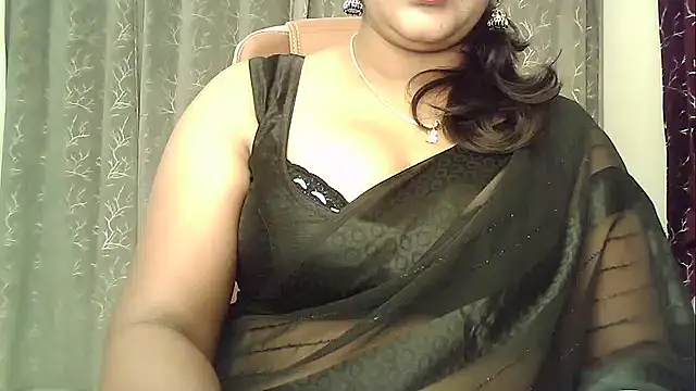 Snapshot of Spandana_Sweety chatting on 07/05/26, 06:53 Spandana Sweety online show from 07/05/26, 06:53