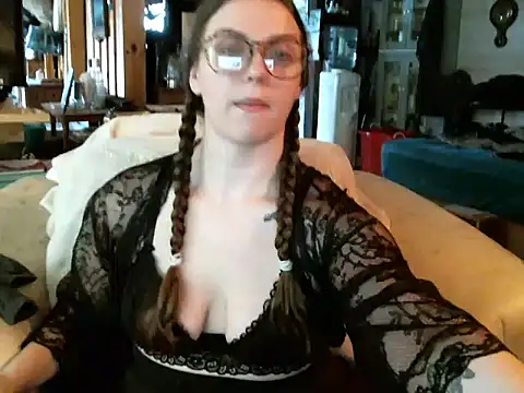 Snapshot of katie_kitten38 chatting on 01/09/26, 02:20 katie kitten38 online show from 01/09/26, 02:20