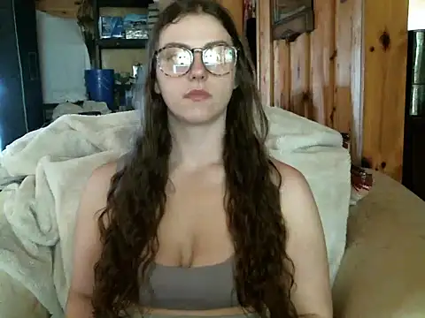 Snapshot of katie_kitten38 chatting on 03/17/26, 02:09 katie kitten38 online show from 03/17/26, 02:09