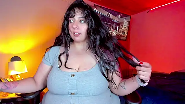 Snapshot of coraline_latin chatting on 12/05/24, 01:36 coraline latin online show from 12/05/24, 01:36