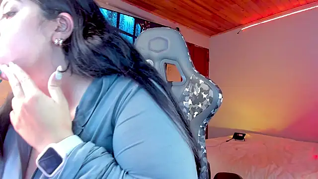 Snapshot of coraline_latin chatting on 01/09/25, 09:58 coraline latin online show from 01/09/25, 09:58