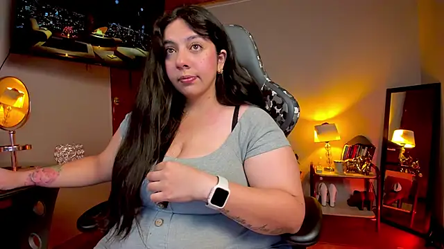 Snapshot of coraline_latin chatting on 02/09/25, 11:46 coraline latin online show from 02/09/25, 11:46