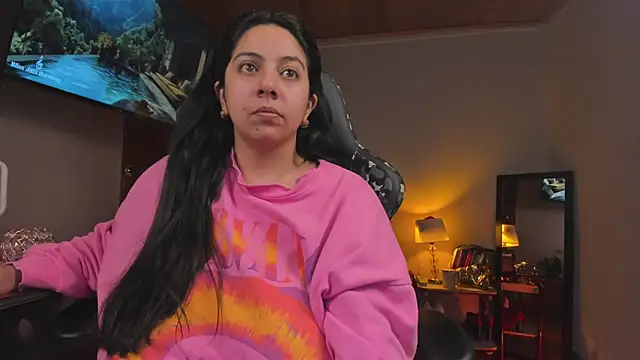 Snapshot of coraline_latin chatting on 02/13/25, 10:22 coraline latin online show from 02/13/25, 10:22