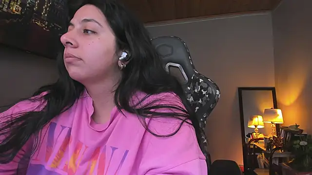 Snapshot of coraline_latin chatting on 03/08/25, 09:29 coraline latin online show from 03/08/25, 09:29