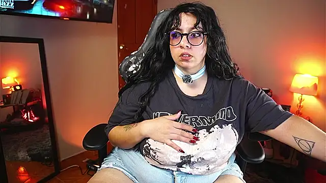 coraline latin online show from 02/05/26, 01:43