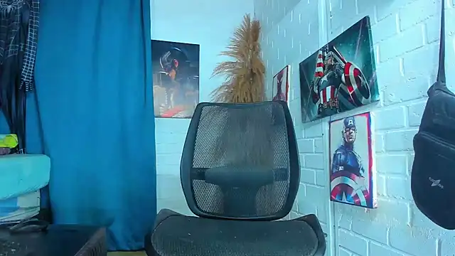 Zack Grey online show from 02/04/25, 03:47