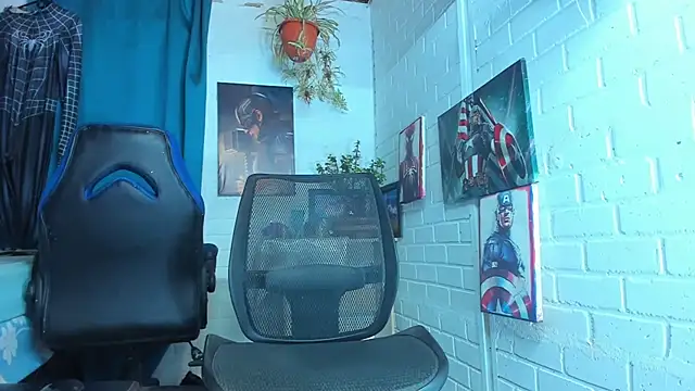 Zack Grey online show from 02/18/25, 01:00