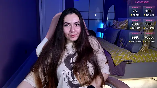 Foxohlove online show from 10/18/25, 06:08