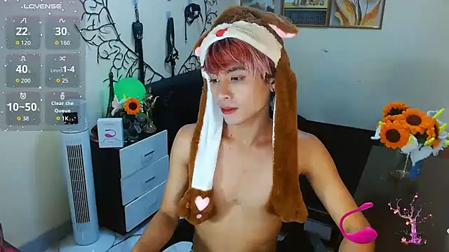WildestTwink online show from 10/15/25, 07:14