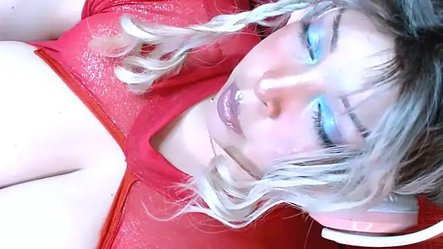 Snapshot of Honey_Lucy1 chatting on 02/22/26, 10:19 Honey Lucy1 online show from 02/22/26, 10:19