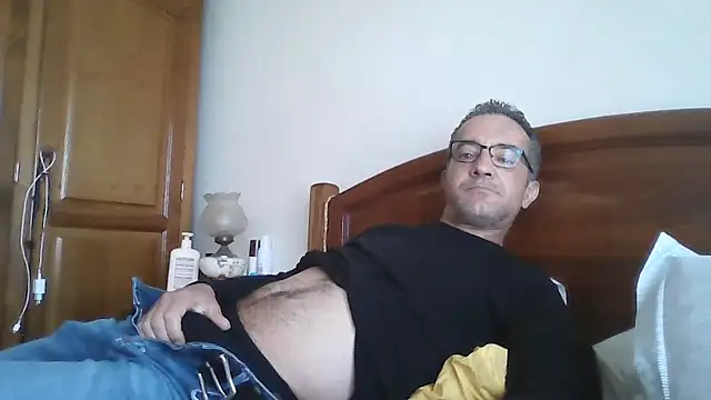 CarlosRocha73 online show from 04/16/26, 10:49