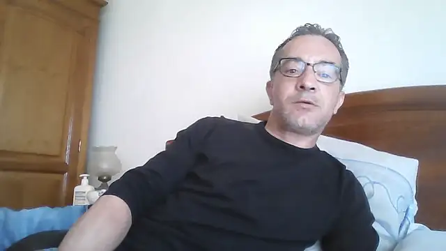 CarlosRocha73 online show from 04/17/26, 10:40