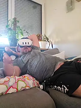 ktmtom247 online show from 02/08/25, 03:10