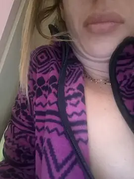 fammefatale1987 online show from 11/16/25, 01:17