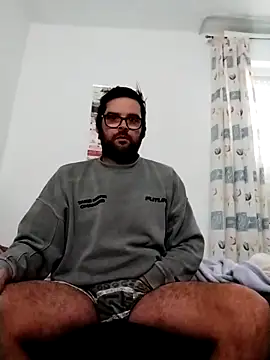 Snapshot of mmm_10 chatting on 03/11/26, 05:52 mmm 10 online show from 03/11/26, 05:52