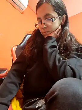 rposhta1991 online show from 01/30/25, 01:21