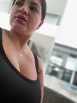 Carolina Novoa online show from 02/04/26, 04:46