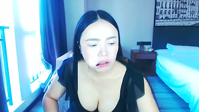 Snapshot of hianne chatting on 03/10/26, 04:28 hianne online show from 03/10/26, 04:28