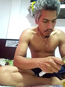 Snapshot of bscc chatting on 11/21/25, 08:40 bscc online show from 11/21/25, 08:40