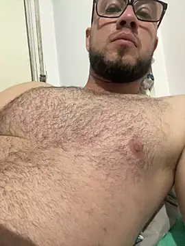 AlejoStrep online show from 02/05/26, 03:55